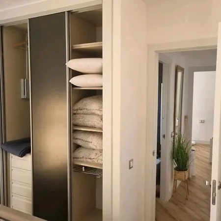 Lovley 2 Bed With A Sea View ! Almeria