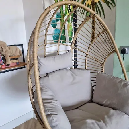 Apartment Lovley 2 Bed With A Sea View ! *